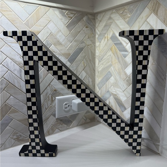 MACKENZIE CHILDS Courtly Check® XL - Letter N - NIB - Picture 3 of 5
